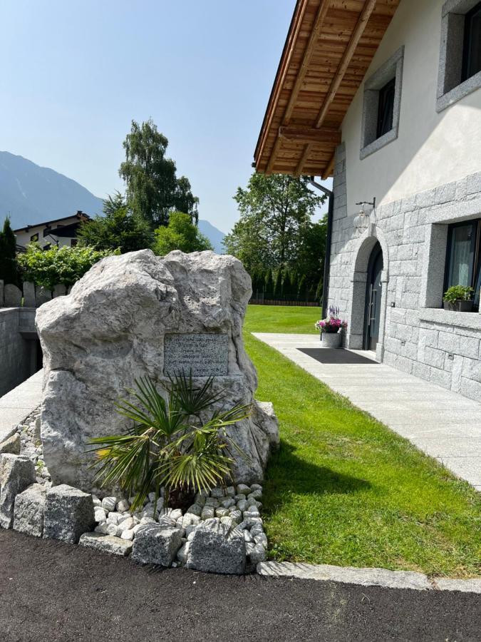 B&B Casa Il Sasso Pinzolo Bagian luar foto