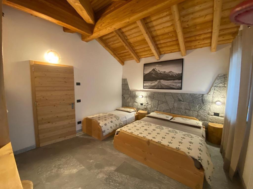 B&B Casa Il Sasso Pinzolo Bagian luar foto