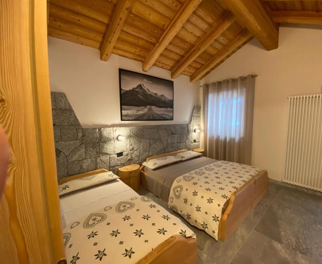 B&B Casa Il Sasso Pinzolo Bagian luar foto