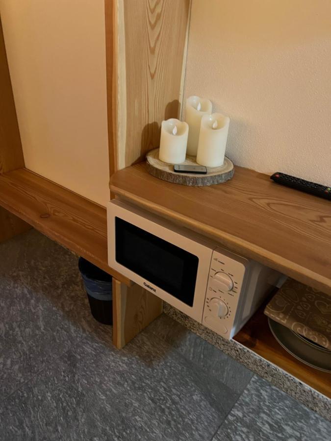 B&B Casa Il Sasso Pinzolo Bagian luar foto