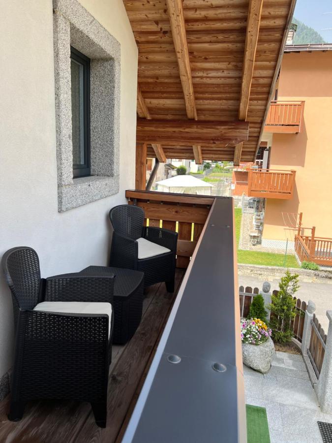 B&B Casa Il Sasso Pinzolo Bagian luar foto
